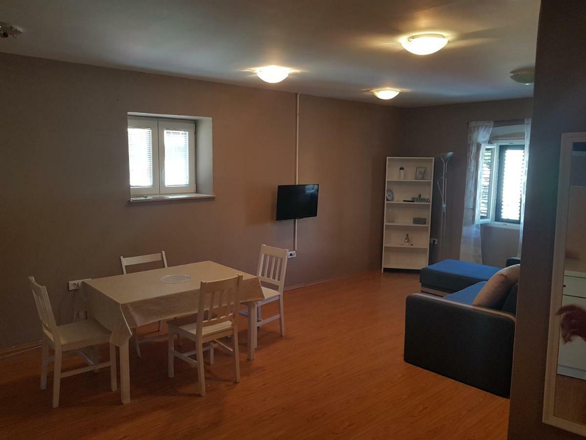 Apartment Central Шибеник Екстер'єр фото