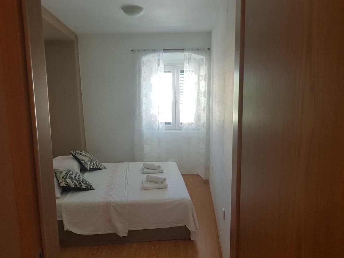 Apartment Central Шибеник Екстер'єр фото